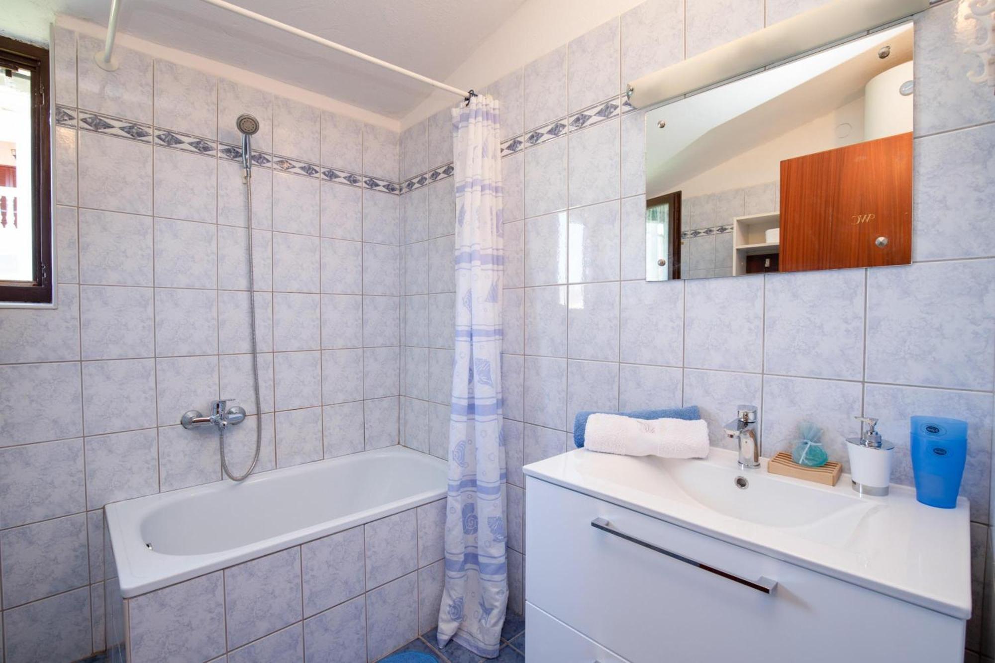 ונטאצ'יצ'י Apartments Brankica Island - Happy Rentals מראה חיצוני תמונה